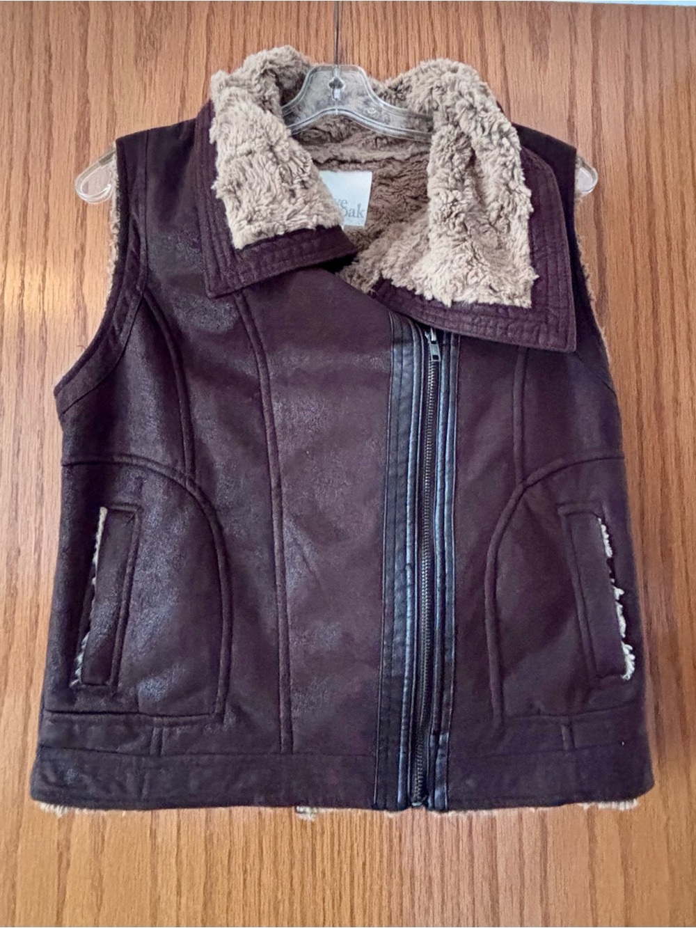Olive & Oak Plush Brown and Cream Faux Shearling Vest